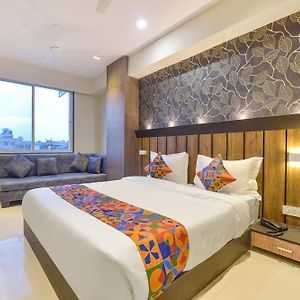 Fabhotel The Max Glory